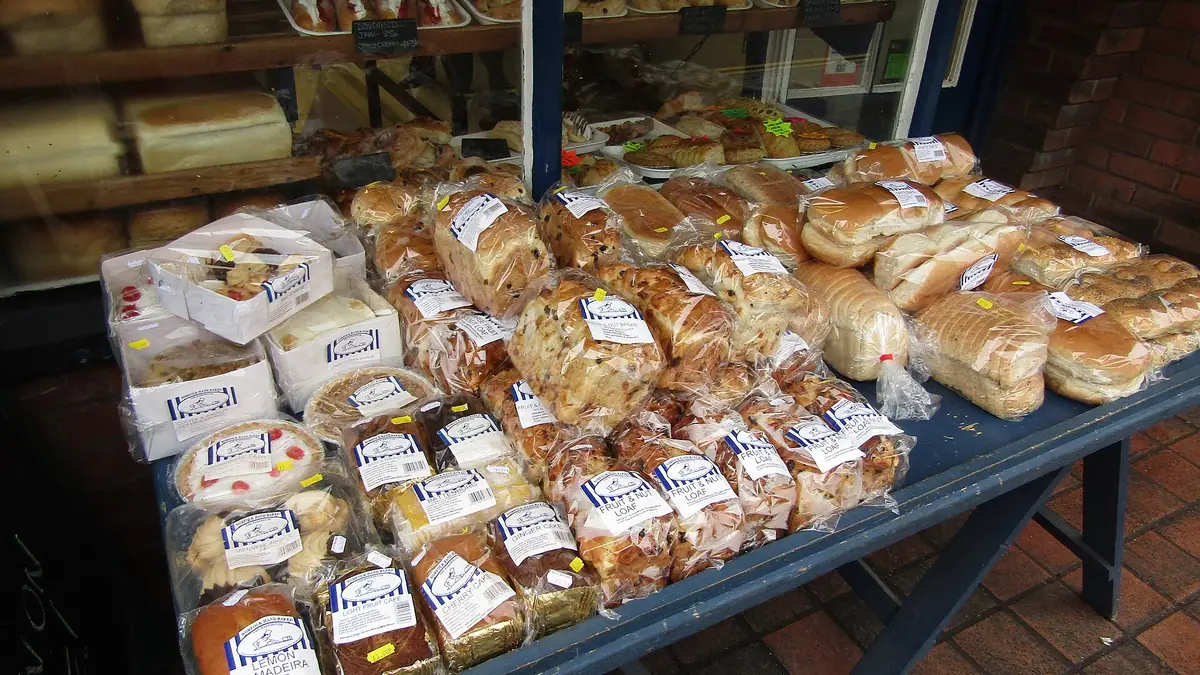 Bakery bakes